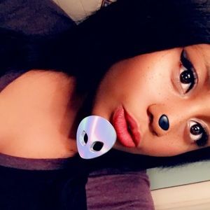 Meet your Posher, Jasmine